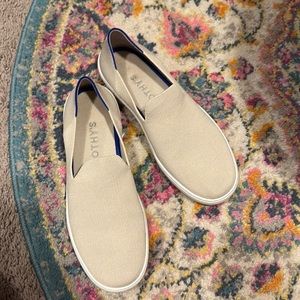 Rothy’s tan slides